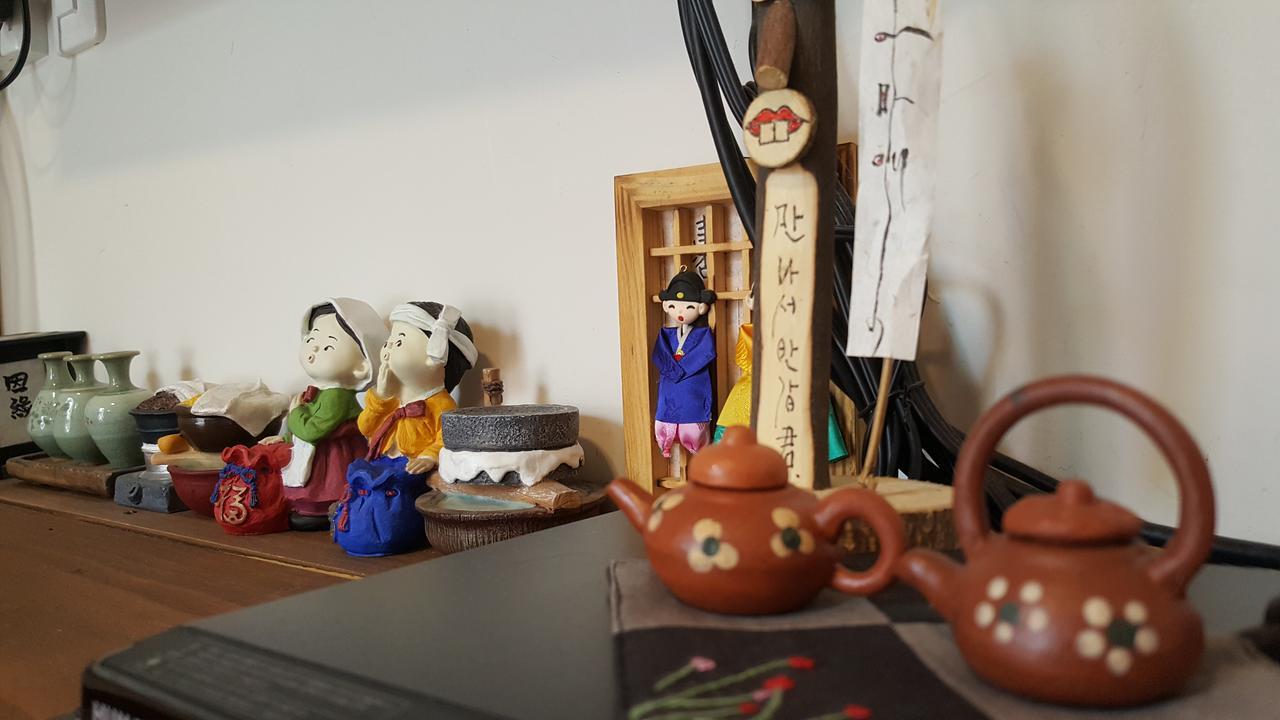 Inyeon Hanok Guesthouse Jeonju Buitenkant foto