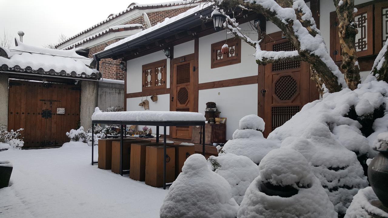 Inyeon Hanok Guesthouse Jeonju Buitenkant foto