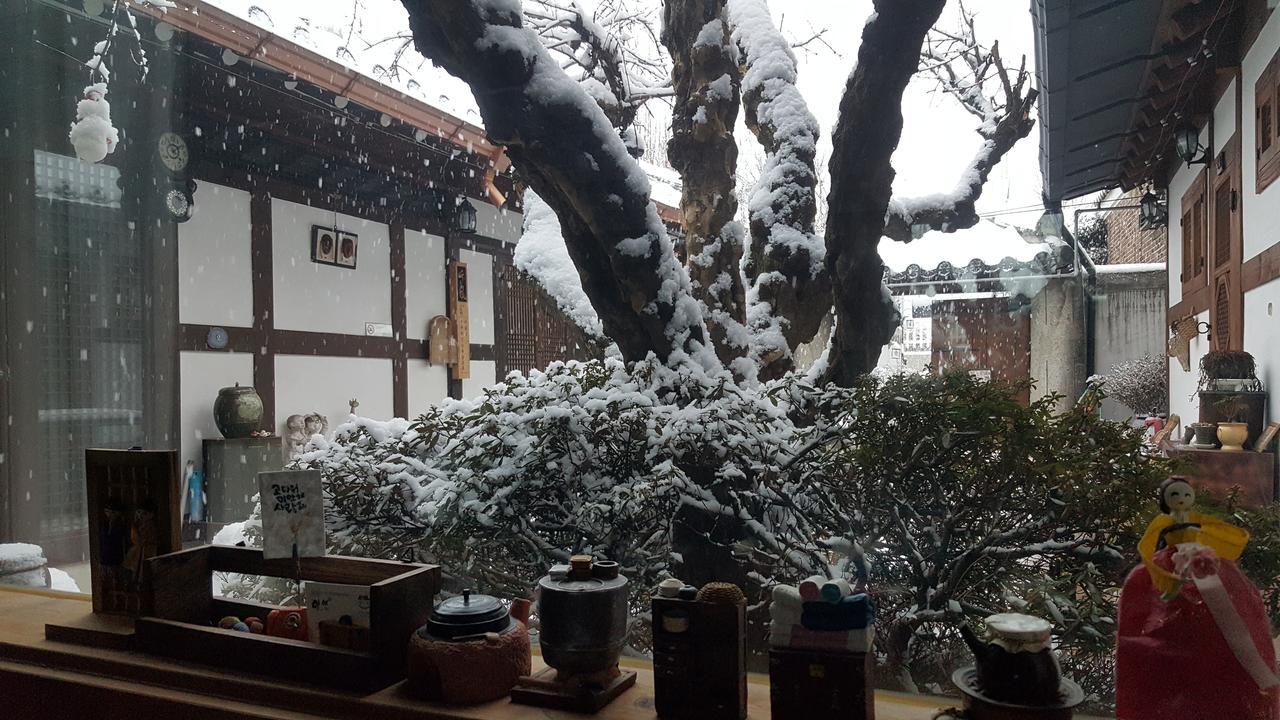 Inyeon Hanok Guesthouse Jeonju Buitenkant foto