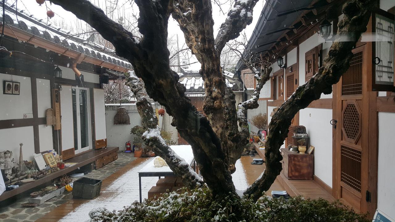 Inyeon Hanok Guesthouse Jeonju Buitenkant foto