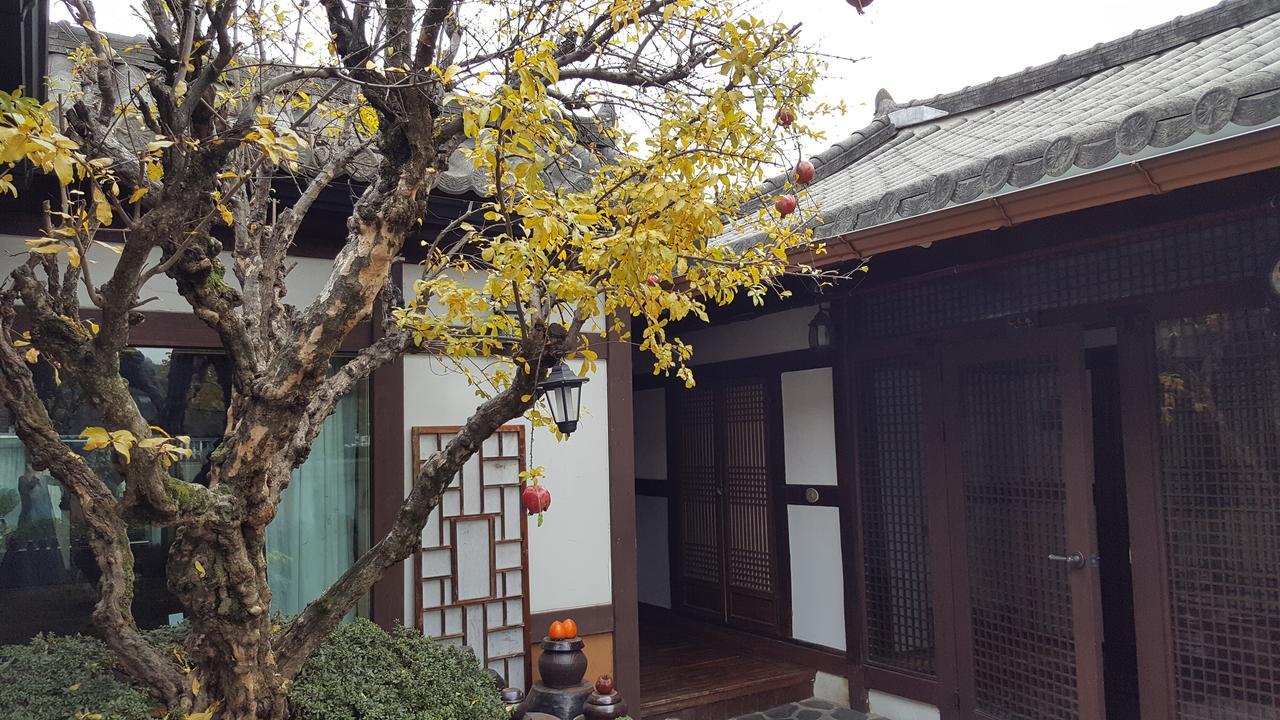 Inyeon Hanok Guesthouse Jeonju Buitenkant foto